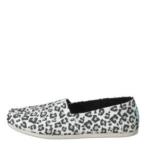 Classic Leopard Print Egret