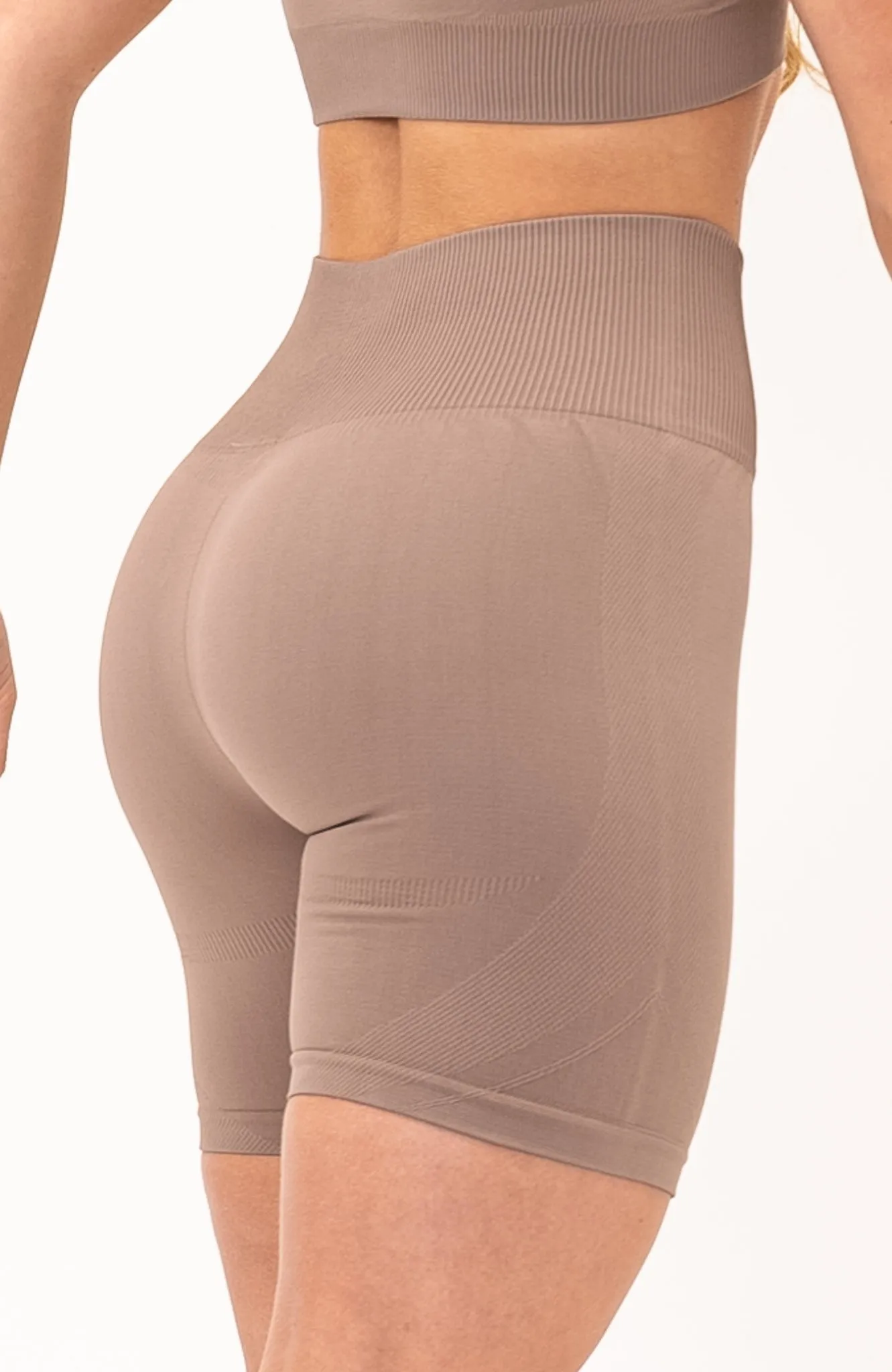 Unlimited Seamless Shorts & Sports Bra Set - Fawn