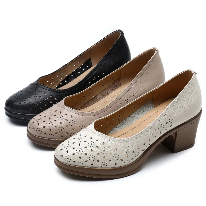 USS Shoes Nair Women's Leather Square Heel Pumps